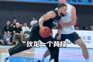 教官说表演才艺不用军训！