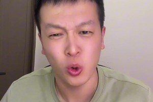 媒体日你总能秀一把~巴特勒在媒体日上光彩照人 耳坠布灵布灵