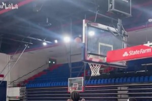 开拓者新帅：杨瀚森篮板不错！与NBA球员交手越多就会变得越强
