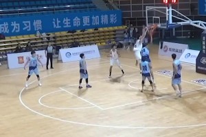 “中国乔丹”胡卫东职业生涯名场面面对梦之队上演滑翔劈扣